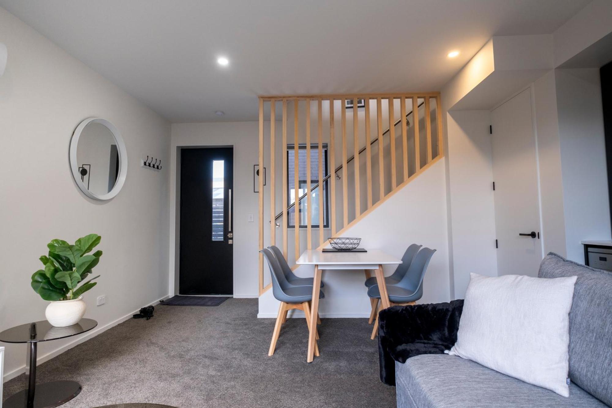 Luxury 2 Bed Townhome In Cbd Christchurch Dış mekan fotoğraf