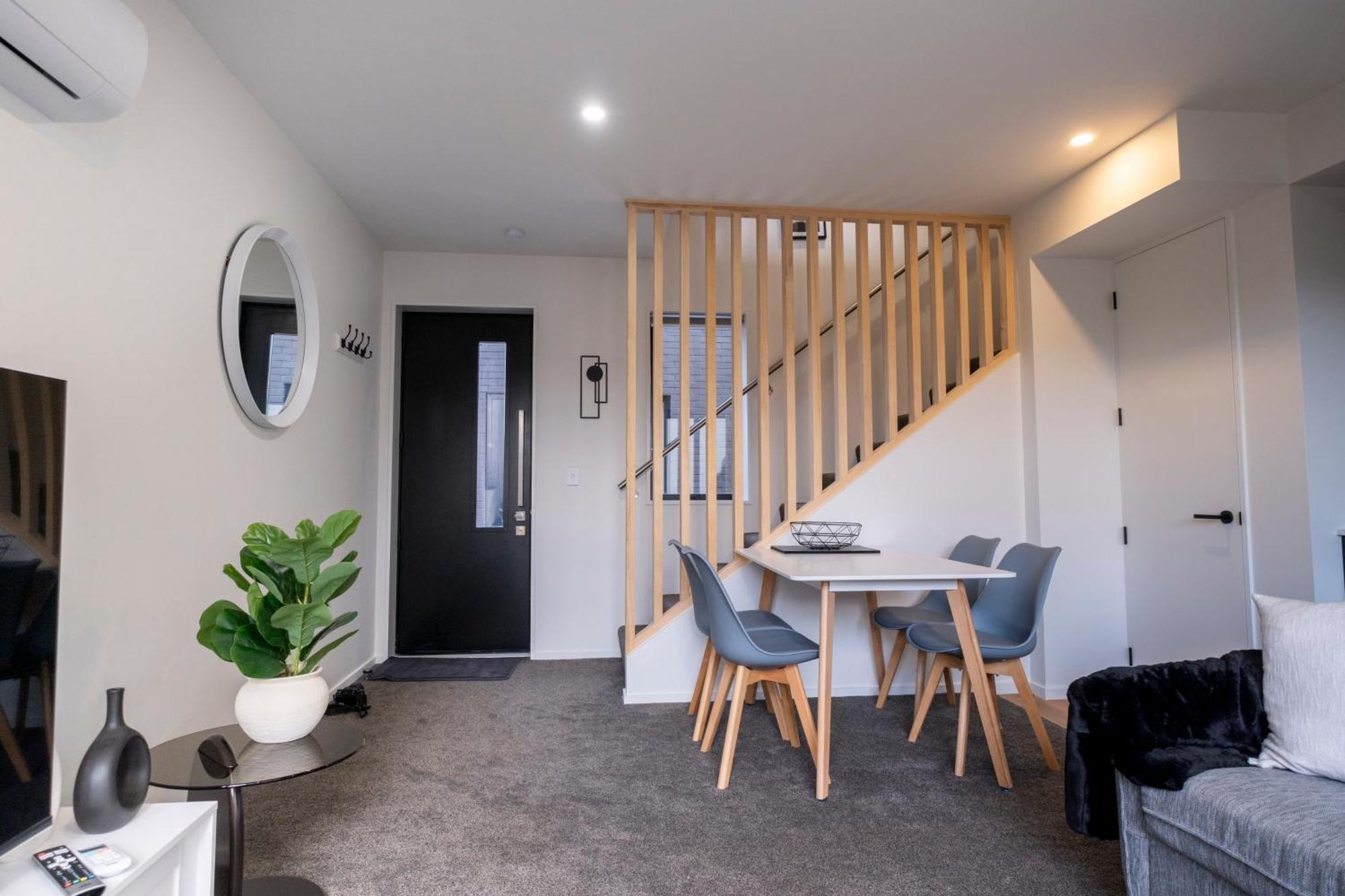 Luxury 2 Bed Townhome In Cbd Christchurch Dış mekan fotoğraf